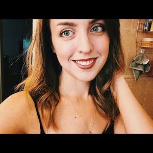 Meet your Posher, Tiffany
